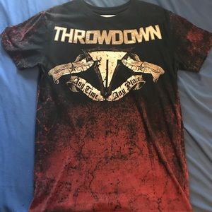 Men’s medium mma Throwdown shirt